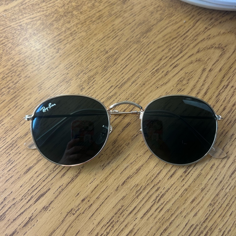 Ray-Ban RB3447 Round Metal Gold Frame Green polarized Lens